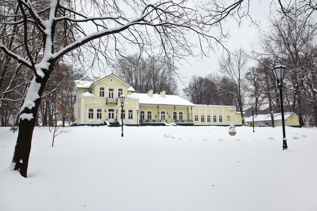 Hotel Dwór na Wolicy Dębica Exterior foto